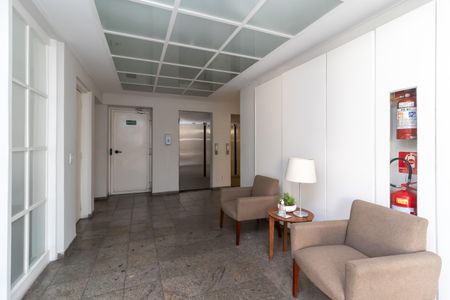 Apartamento à venda com 127m², 2 quartos e 2 vagasHall Social