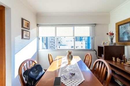 Apartamento à venda com 127m², 2 quartos e 2 vagasSala