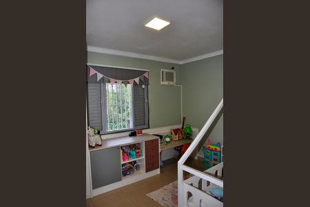 Casa à venda com 185m², 4 quartos e 3 vagasDetalhe - Quarto 02