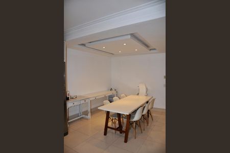 Casa à venda com 185m², 4 quartos e 3 vagasDetalhe - Cozinha