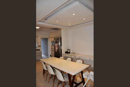 Casa à venda com 185m², 4 quartos e 3 vagasDetalhe - Cozinha