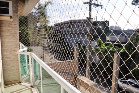 Casa à venda com 185m², 4 quartos e 3 vagasDetalhe - Varanda