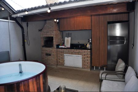 Casa à venda com 185m², 4 quartos e 3 vagasDetalhe - Churrasqueira