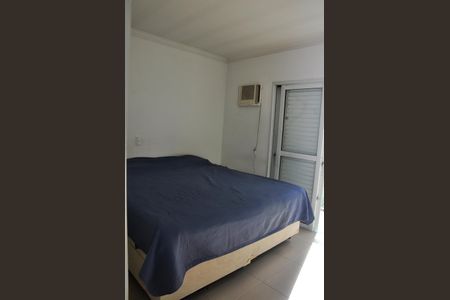 Casa à venda com 185m², 4 quartos e 3 vagasDetalhe - Quarto 01 com Varanda e Suíte