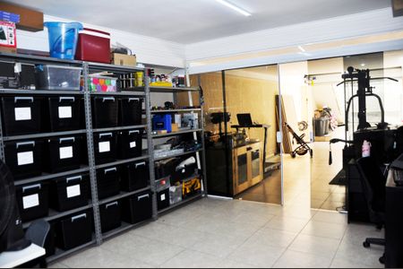 Casa à venda com 185m², 4 quartos e 3 vagasDetalhe - Garagem