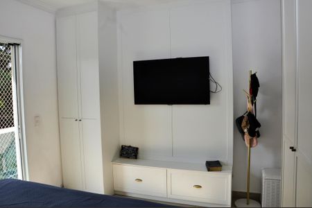Casa à venda com 185m², 4 quartos e 3 vagasDetalhe - Quarto 01 com Varanda e Suíte