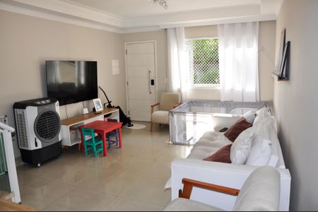 Detalhe - Sala de casa à venda com 4 quartos, 185m² em Vila Fiat Lux, São Paulo