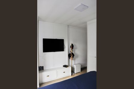 Casa à venda com 185m², 4 quartos e 3 vagasDetalhe - Quarto 01 com Varanda e Suíte