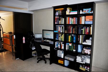 Casa à venda com 185m², 4 quartos e 3 vagasDetalhe - Garagem