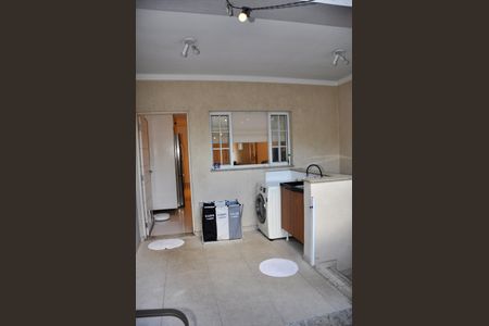 Casa à venda com 185m², 4 quartos e 3 vagasDetalhe - Área de Serviço