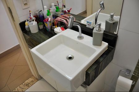 Casa à venda com 185m², 4 quartos e 3 vagasDetalhe - Banheiro Social