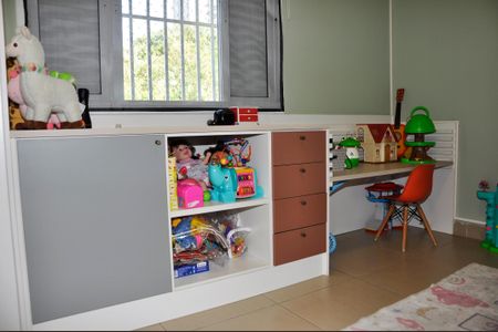 Casa à venda com 185m², 4 quartos e 3 vagasDetalhe - Quarto 02