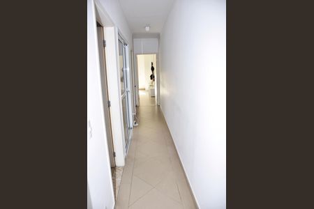Casa à venda com 185m², 4 quartos e 3 vagasDetalhe - Corredor dos Quartos