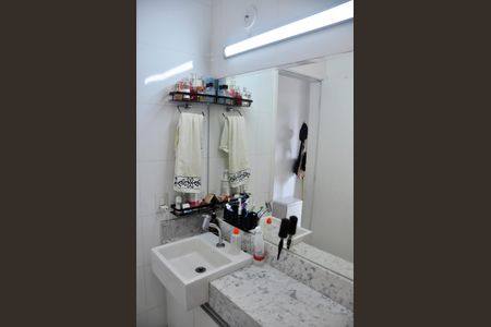 Casa à venda com 185m², 4 quartos e 3 vagasDetalhe - Suíte