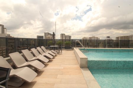 Apartamento para alugar com 35m², 1 quarto e sem vagaÁrea comum - Piscina