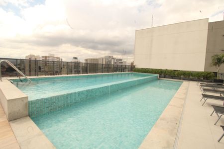 Apartamento para alugar com 35m², 1 quarto e sem vagaÁrea comum - Piscina