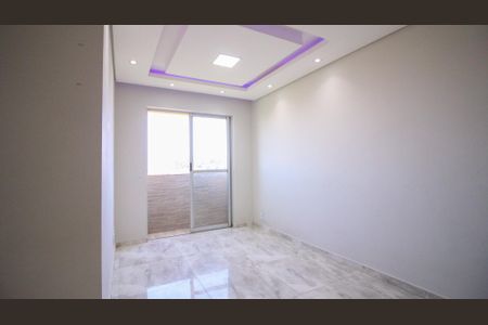 Apartamento à venda com 2 quartos, 60m² em Jardim Santa Teresinha, São Paulo