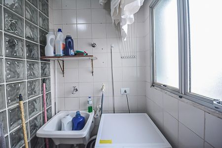 Apartamento à venda com 70m², 2 quartos e 1 vagaÁrea de Serviço