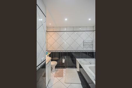 Apartamento à venda com 70m², 2 quartos e 1 vagaBanheiro da Suíte