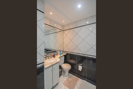 Apartamento à venda com 70m², 2 quartos e 1 vagaBanheiro da Suíte