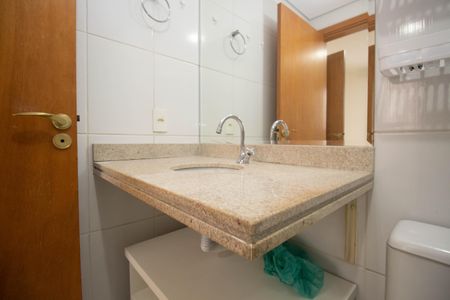 Banheiro da Suíte de kitnet/studio para alugar com 1 quarto, 34m² em Águas Claras, Brasília