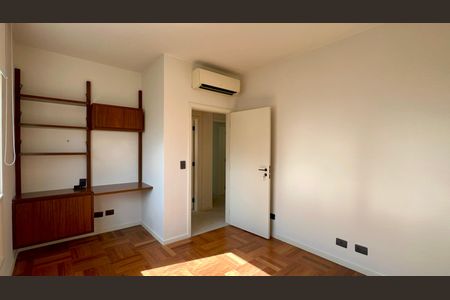 Apartamento para alugar com 182m², 3 quartos e 1 vagaQuarto 1