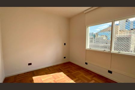 Apartamento para alugar com 182m², 3 quartos e 1 vagaQuarto 1