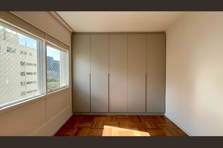 Apartamento para alugar com 182m², 3 quartos e 1 vagaQuarto 2