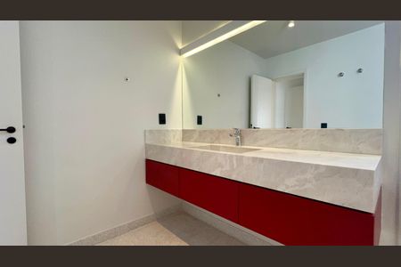 Apartamento para alugar com 182m², 3 quartos e 1 vagaBanheiro da Suíte