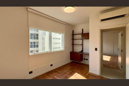Apartamento para alugar com 182m², 3 quartos e 1 vagaQuarto 1