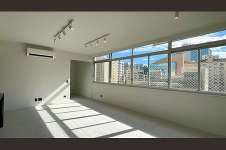 Apartamento para alugar com 182m², 3 quartos e 1 vagaSala