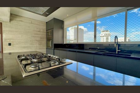 Apartamento para alugar com 182m², 3 quartos e 1 vagaCozinha