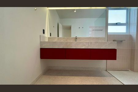 Apartamento para alugar com 182m², 3 quartos e 1 vagaBanheiro da Suíte