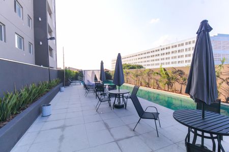 Apartamento à venda com 39m², 2 quartos e sem vagaÁrea comum - Piscina