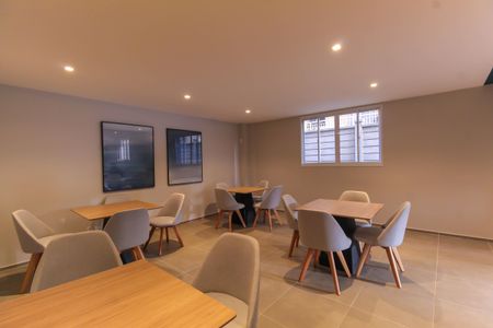 Apartamento à venda com 39m², 2 quartos e sem vagaÁrea comum - Salão de festas