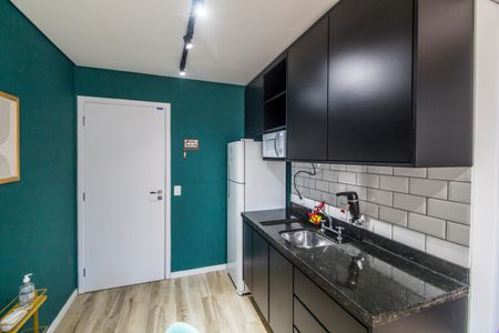 Apartamento à venda com 27m², 1 quarto e 1 vaga Apartamento à venda com 27m², 1 quarto e 1 vagaCozinha