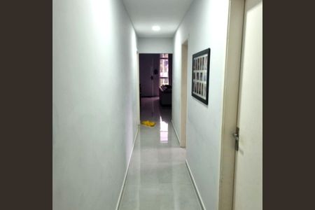 Corredor de casa de condomínio para alugar com 3 quartos, 195m² em Caxito Pequeno, Maricá