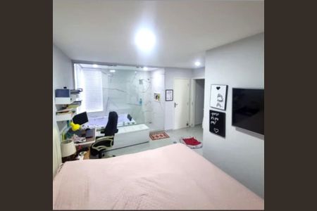 Casa de condomínio para alugar com 195m², 3 quartos e 3 vagasQuarto