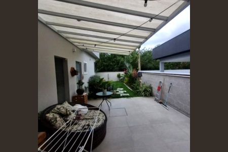 Casa de condomínio para alugar com 195m², 3 quartos e 3 vagasÁrea externa