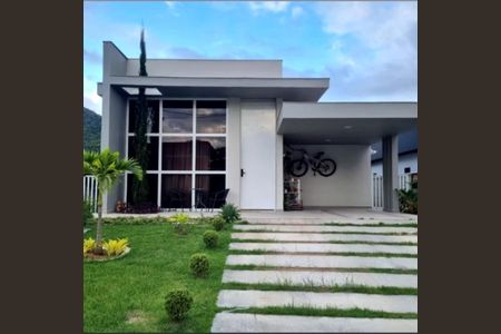 Casa de condomínio para alugar com 195m², 3 quartos e 3 vagasFachada