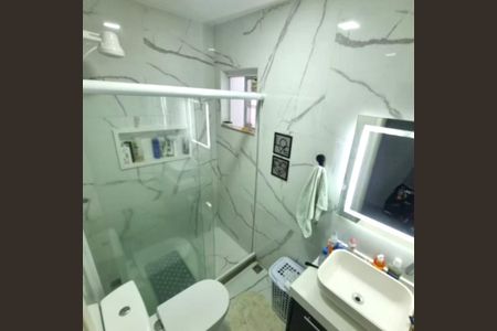 Banheiro de casa de condomínio para alugar com 3 quartos, 195m² em Caxito Pequeno, Maricá