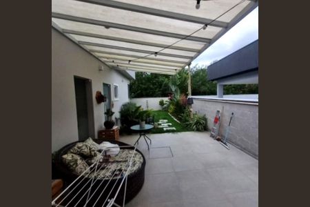 Casa de condomínio para alugar com 195m², 3 quartos e 3 vagasÁrea externa