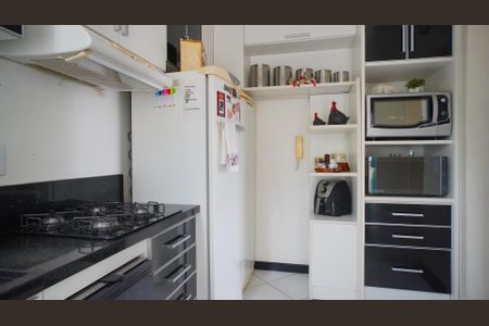 Apartamento à venda com 92m², 2 quartos e 1 vaga Apartamento à venda com 92m², 2 quartos e 1 vagaCozinha