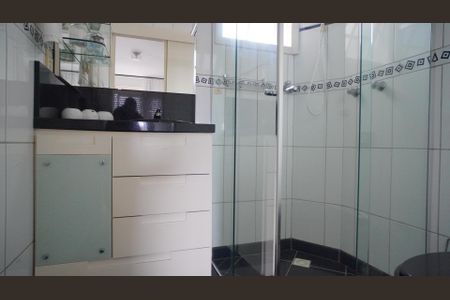 Banheiro suite  de apartamento à venda com 2 quartos, 92m² em Cristo Redentor, Porto Alegre