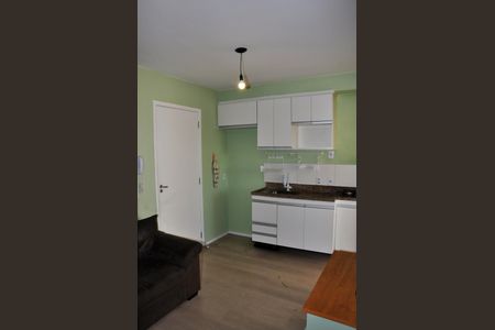 Detalhe - Sala e Cozinha de apartamento para alugar com 2 quartos, 29m² em Vila Mangalot, São Paulo