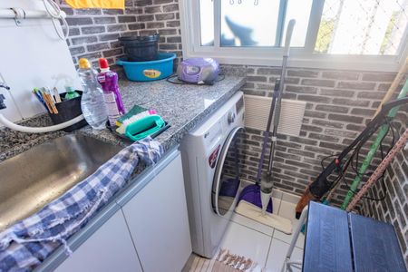 Apartamento à venda com 40m², 2 quartos e 1 vagaÁrea de serviço  
