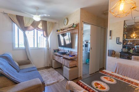 Sala  de apartamento para alugar com 2 quartos, 40m² em Campanário, Diadema