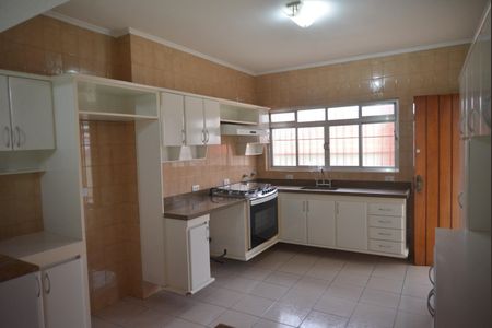 Casa para alugar com 290m², 3 quartos e 5 vagasCozinha