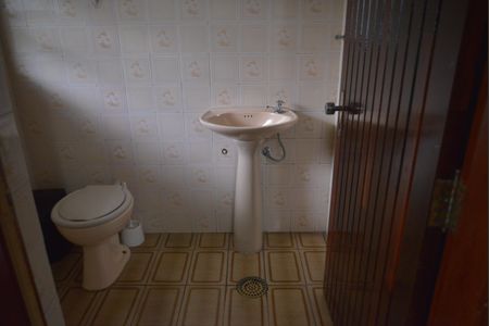 Casa para alugar com 290m², 3 quartos e 5 vagasLavabo