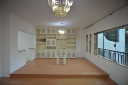 Sala de casa para alugar com 3 quartos, 290m² em Bangú, Santo André